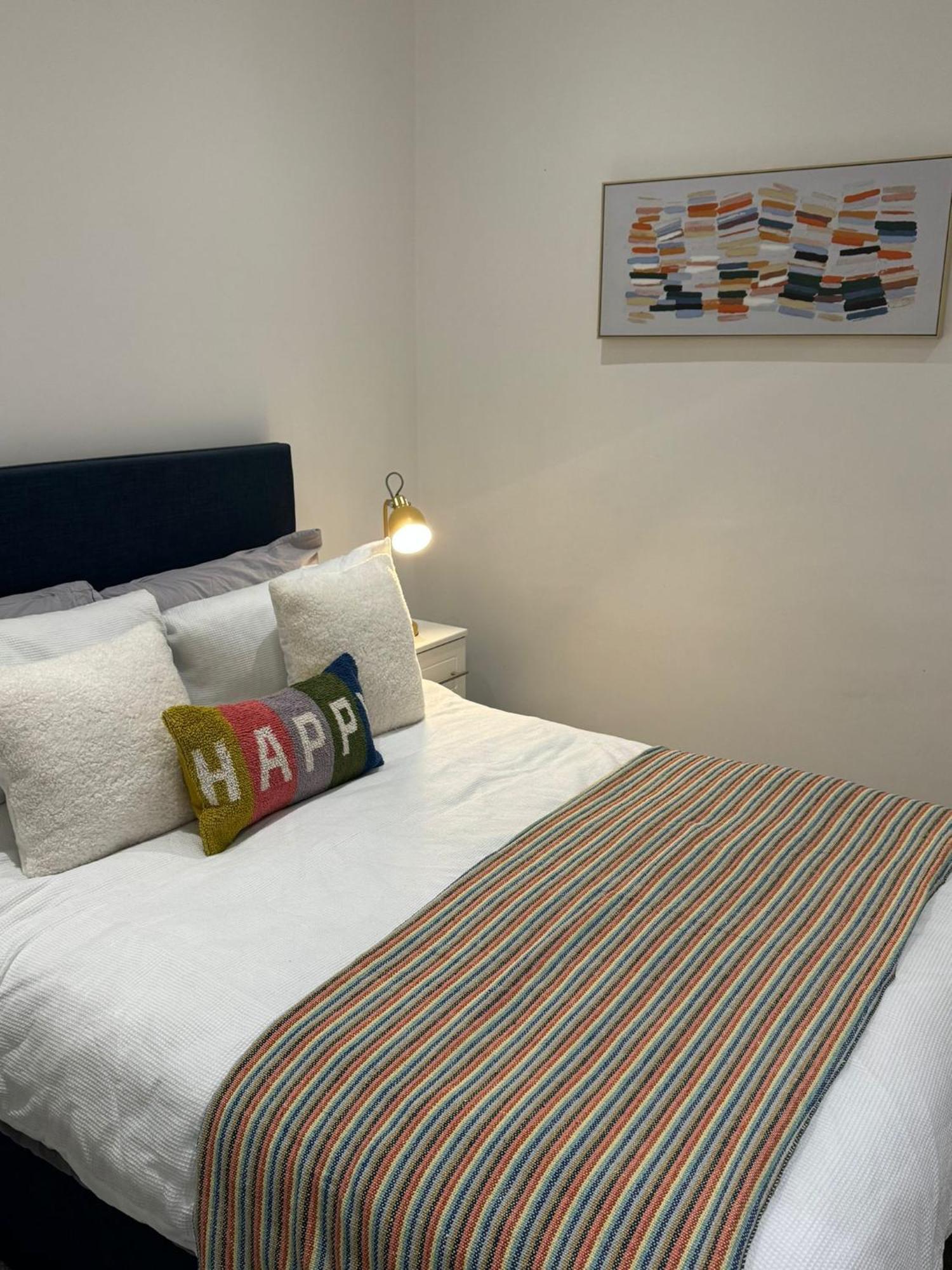 Modern Apartment With Sea Views ポートラッシュ エクステリア 写真